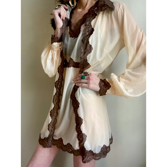 Emilio Pucci Other - Vintage Emilio Pucci nightgown and robe